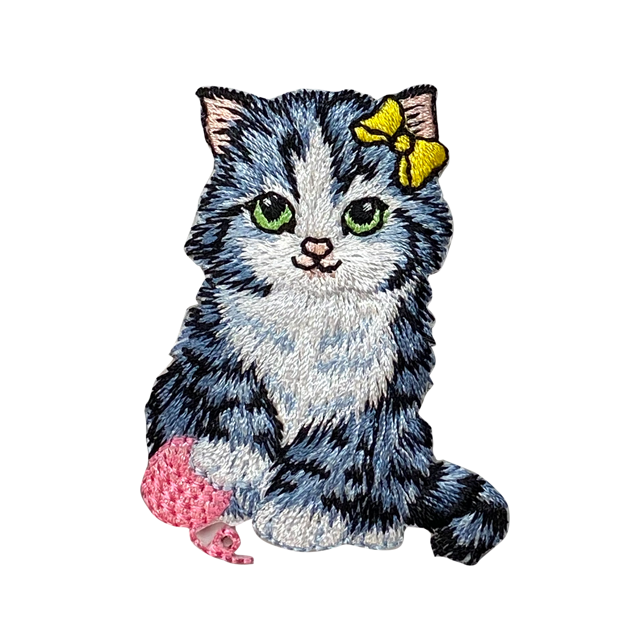 Gray Kitty Cat with Yarn